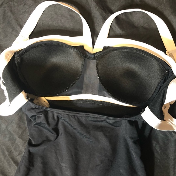 Jag black and white one piece swimsuit - Picture 8 of 10